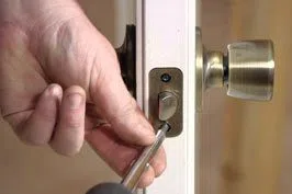 Locksmith Master Shop San Jose, CA 408-933-6048 Locksmith Master Shop San Jose, CA 408-933-6048 - 18-Emergency-Opening
